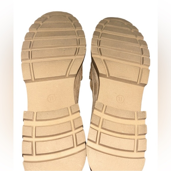 A New Day Woman’s Size 11 Archie Slip-On Flat Beige Loafers - Picture 2 of 6